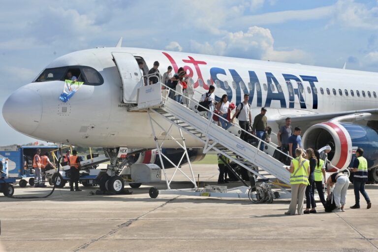 JetSmart la más puntual en el cabotaje argentino durante el verano, según la consultora especializada Adventus