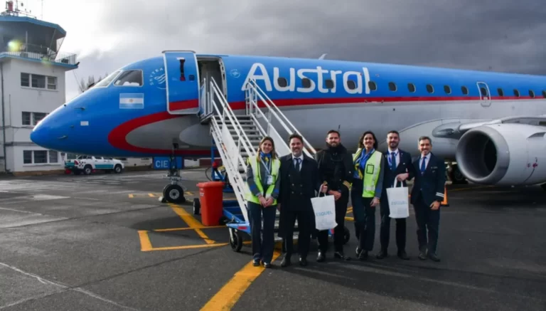 Esquel gestiona el regreso del vuelo a Córdoba y busca sumar a JetSMART