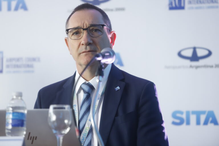 ACI publica en español guía global sobre concesiones aeroportuarias