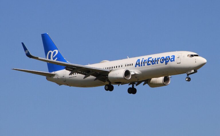 Air Europa amplía su red de verano con Bolonia y Tánger