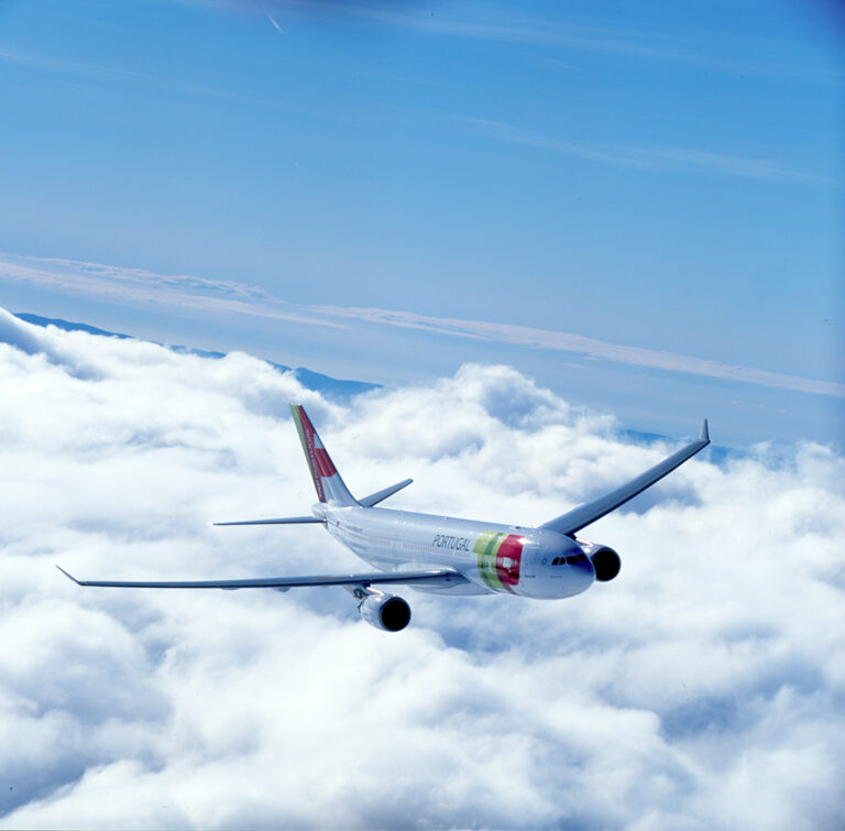 IAG evalúa retirarse de la puja por TAP ante limitaciones de control accionario