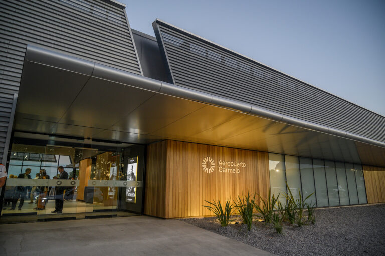 El Aeropuerto de Carmelo celebra su tercer aniversario con récord de movimientos