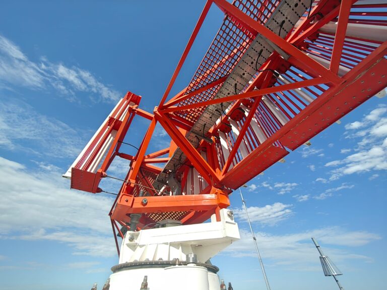 La actualización del radar de Pehuajó fortalece la gestión del tránsito aéreo en una región clave del país