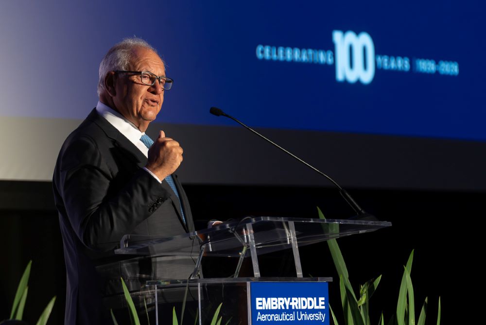 Embry-Riddle celebra su centenario y lanza ambiciosa campaña para el futuro