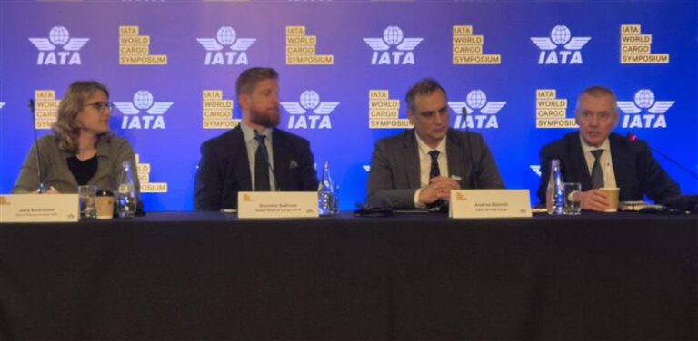 IATA destaca prioridades para el futuro de la carga aérea en el World Cargo Symposium de Lima