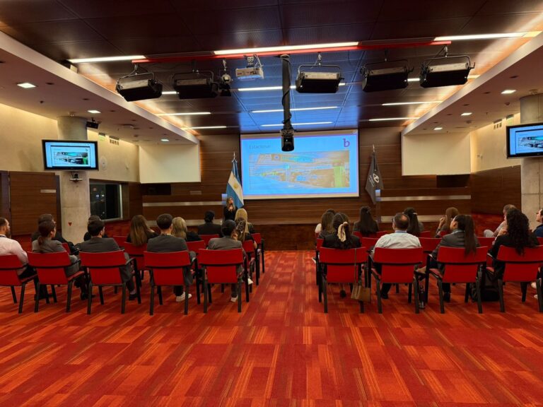 Jornada de capacitación sobre autismo para la comunidad aeroportuaria en Ezeiza