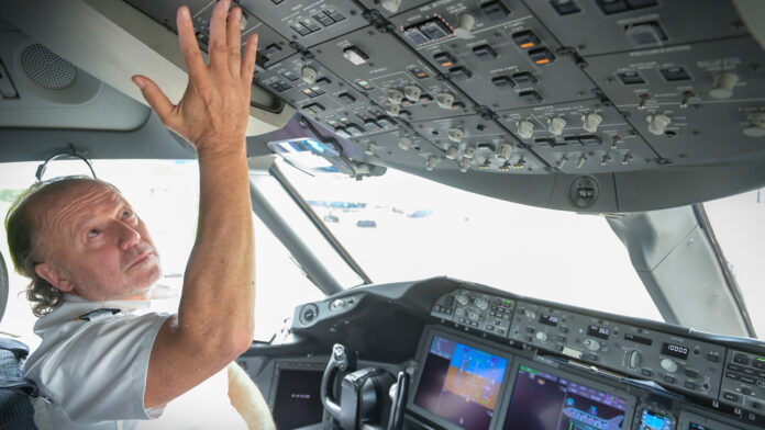 “Anchoíta Aviación S.R.L”: la nueva empresa “aérea” de Enrique Pyñeiro