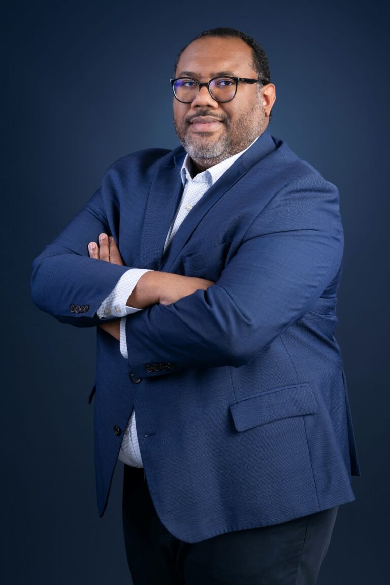 Presenta Embraer a su nuevo CFO