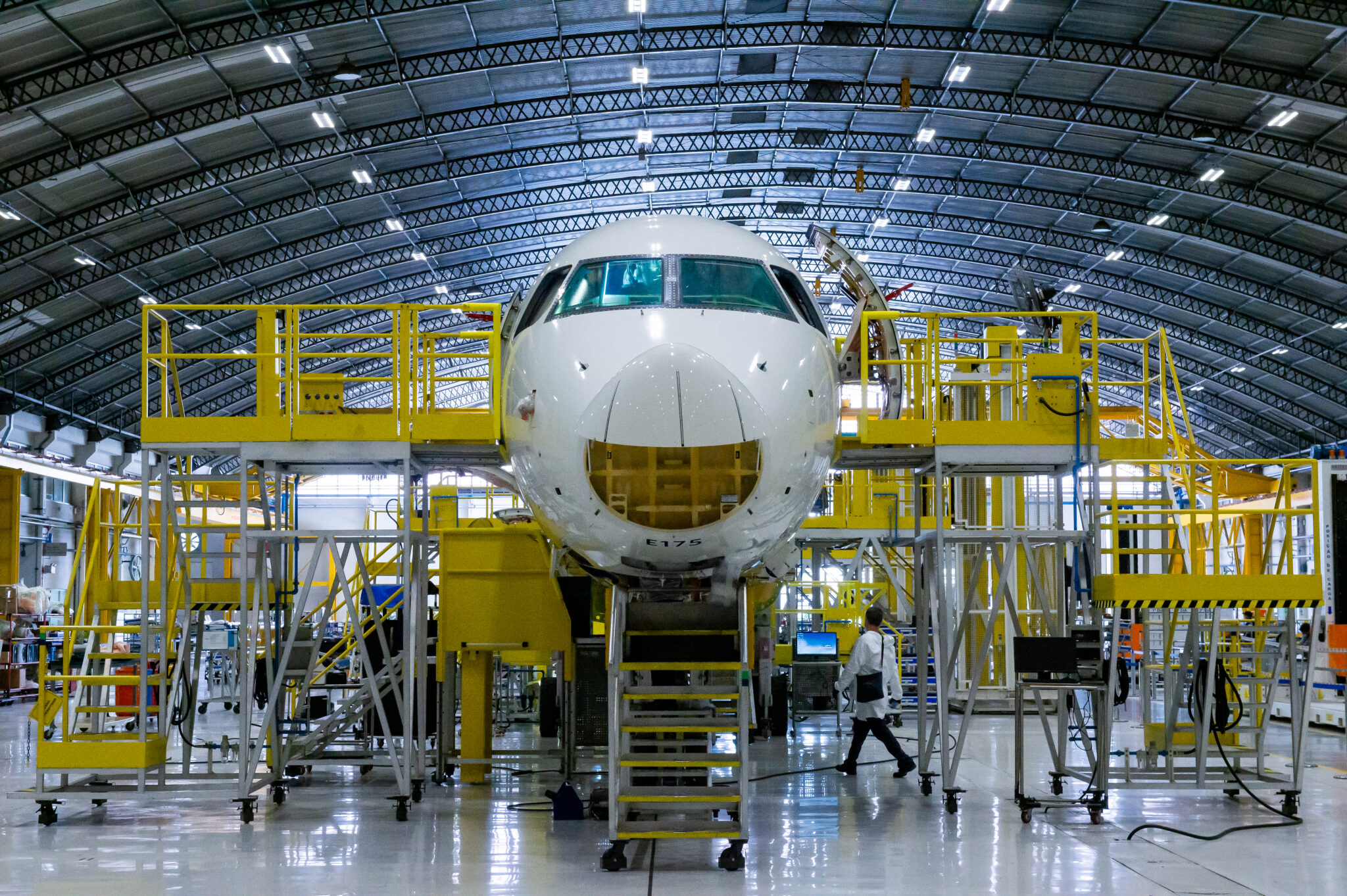 Embraer marca un nuevo récord histórico: su cartera de pedidos alcanzó ...